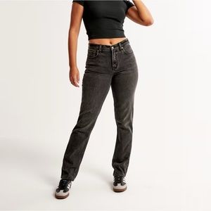 Abercrombie and Fitch curve love 90s straight size 31 short brand new in bag!